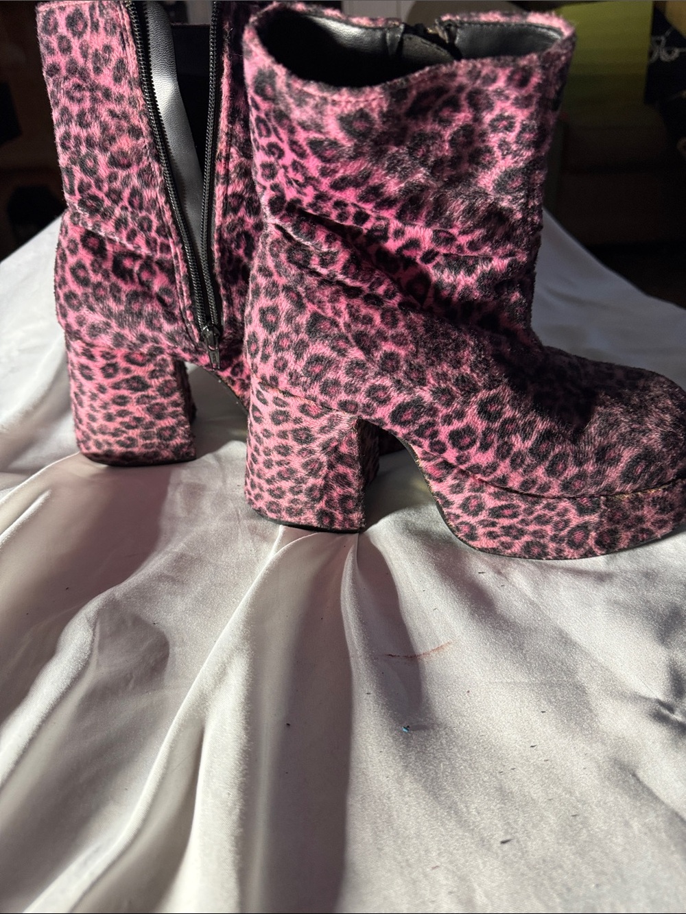 Women’s Vintage Pink Fur Leopard Platform Classified brand Ankle Boots- size 8 - Picture 3 of 5
